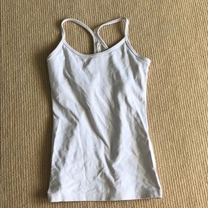White lululemon tank top